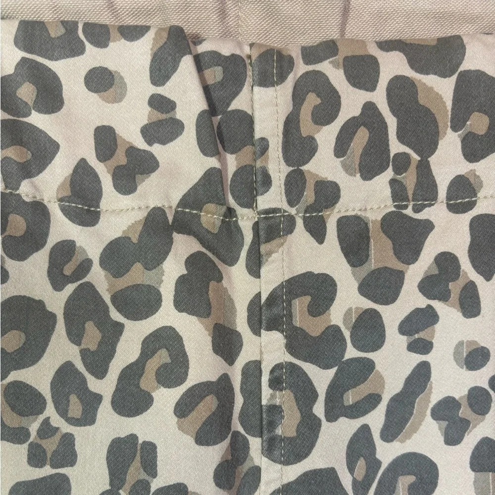 Judith March Reversible Leopard Flair Pants Size Small NWT - Picture 6 of 10